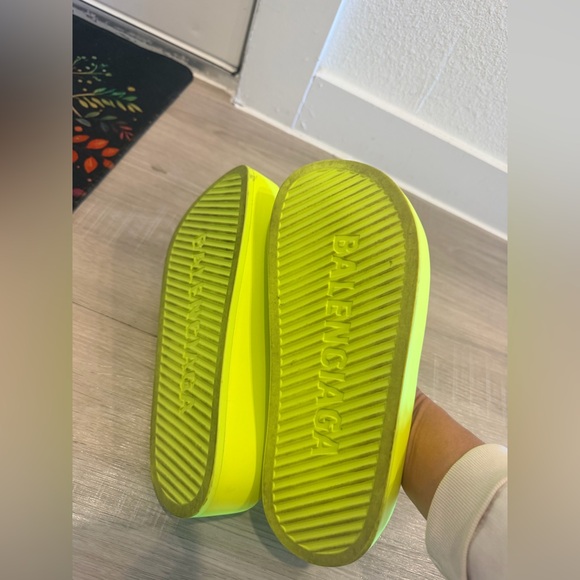 Balenciaga Platform Sandals Fluo Yellow - Picture 7 of 7